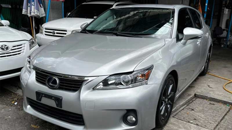 The Lexus CT200h